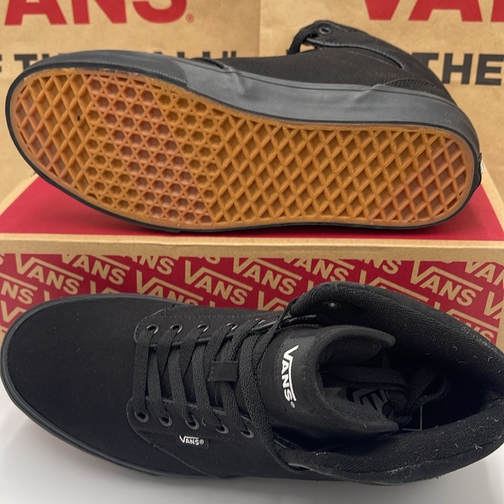 Vans Men’s Black High-Top Sneakers Atwood Hi (Canvas) Black/Black
VN0A38B… - Picture 6 of 16